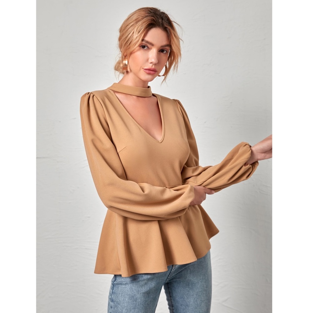 V-Neck Cut Out Peplum Long Sleeve Top - Picture 4 of 6
